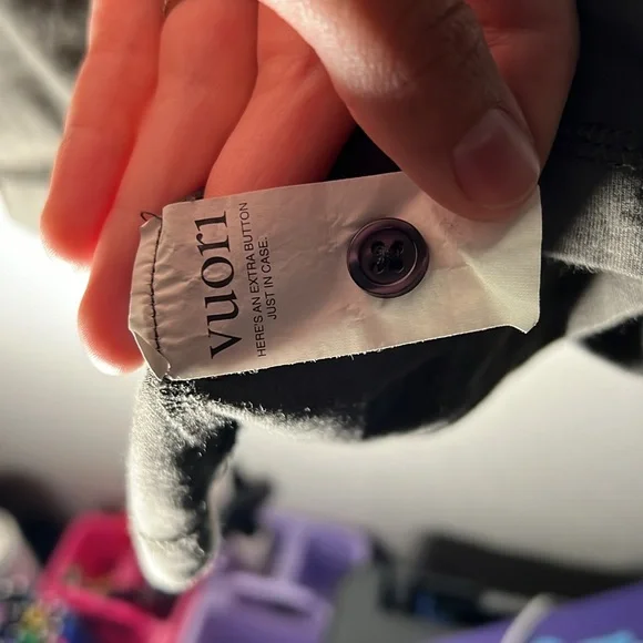 Vuori Ever Henley shirt Men M/L PTP 23.5 - Picture 4 of 8